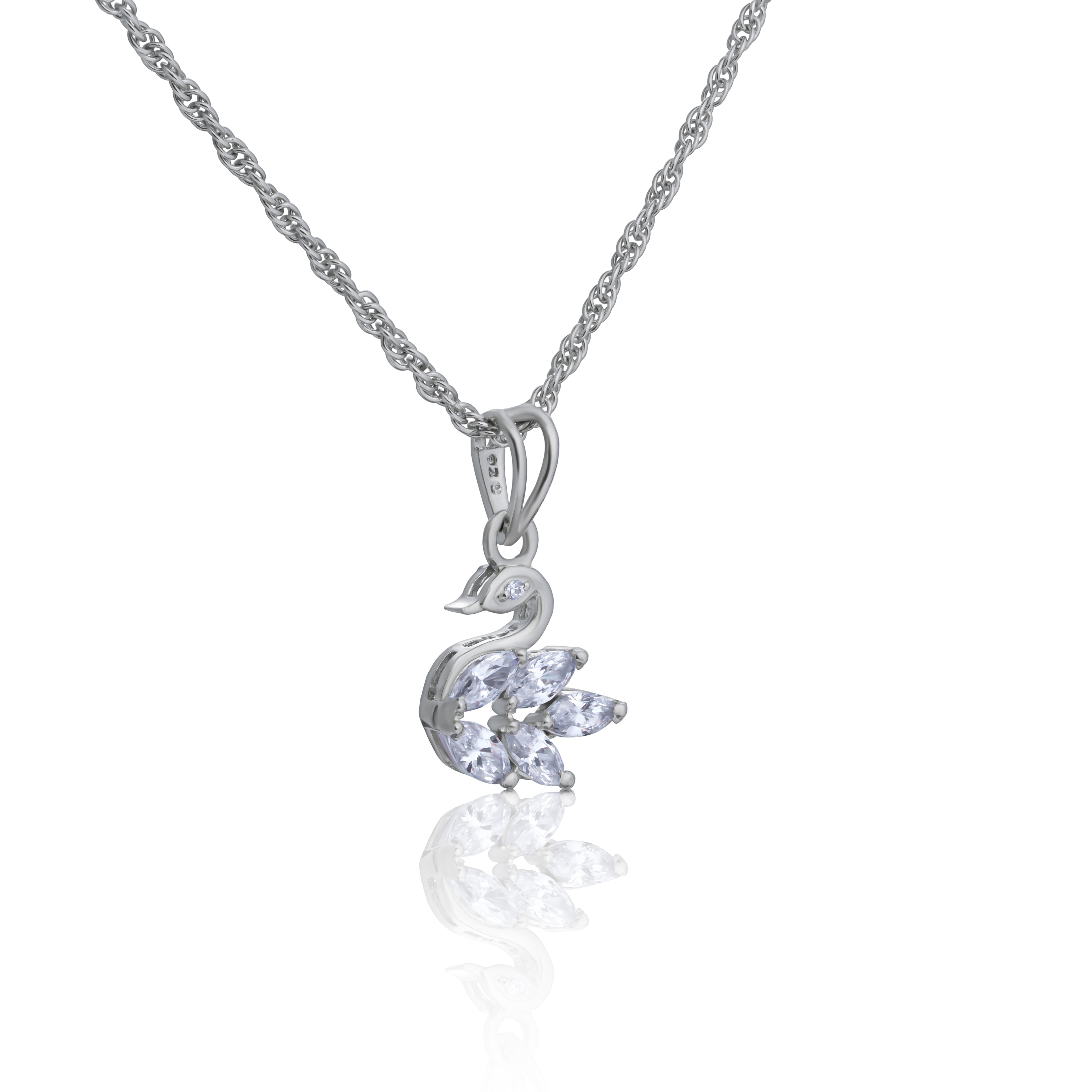 Reegalia  925 Sterling Silver Leaf Design Pendant Set with Earrings