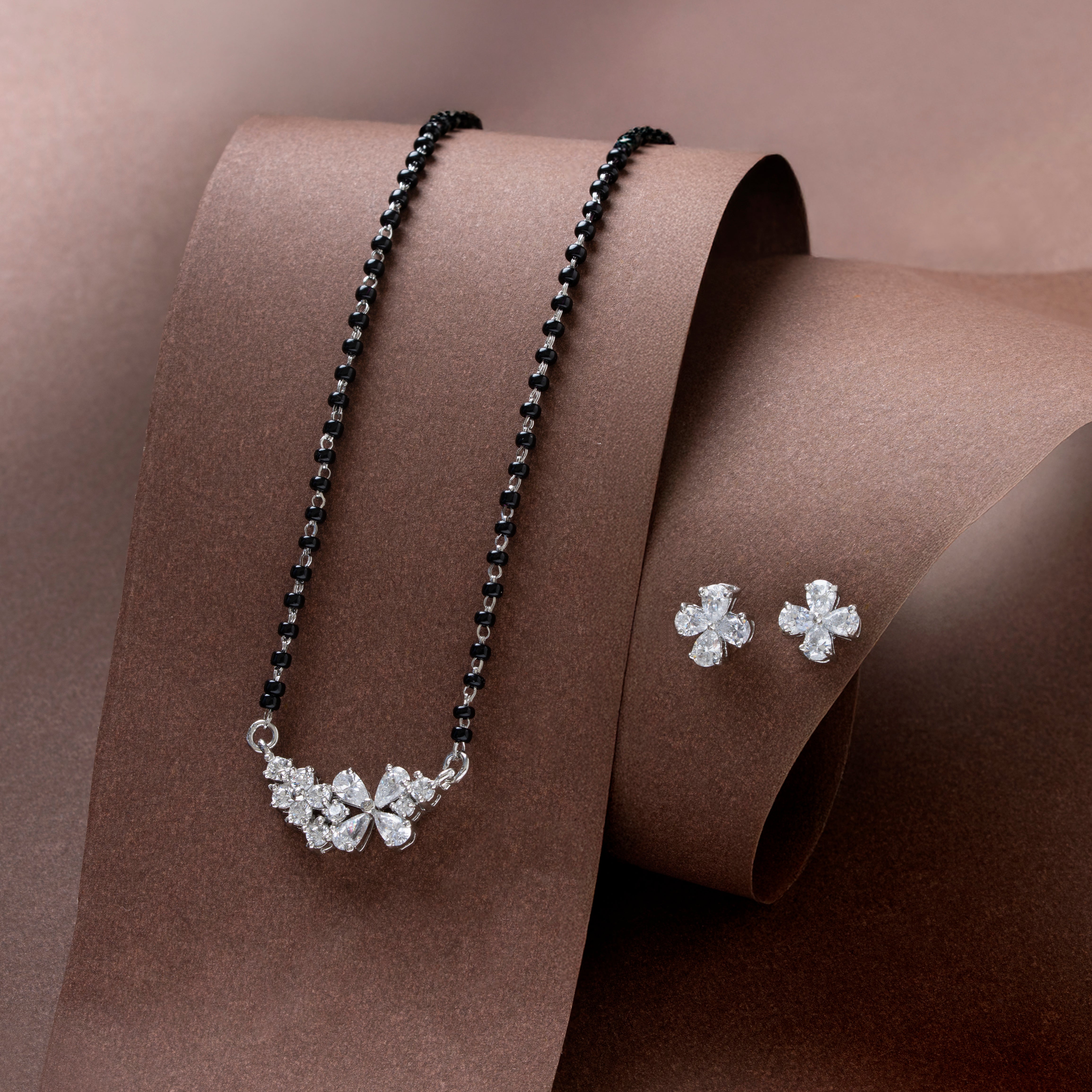Reegalia  925  Silver  Floral Sparkle Mangalsutra Set