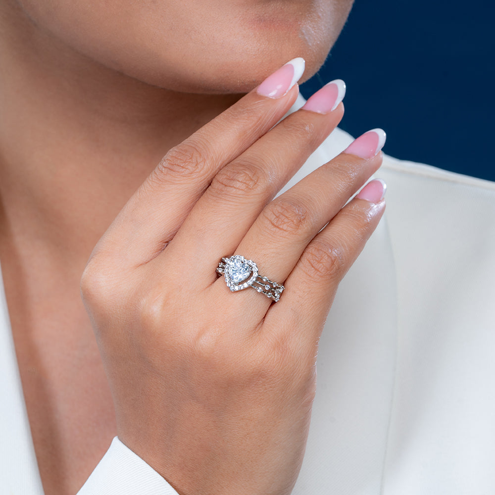 Reegalia  925 silver  Heart Halo Ring