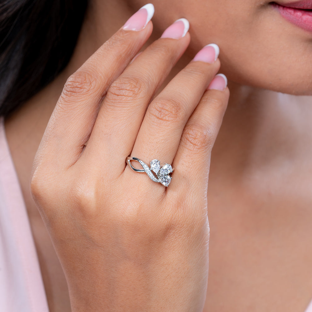 Petal Whisper 925 Silver Ring