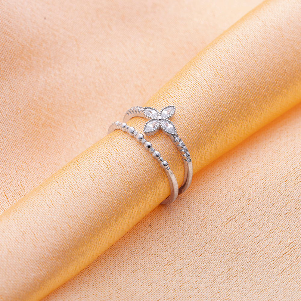 Reegalia Blossom Cross Adjustble Ring in 925 Silver.