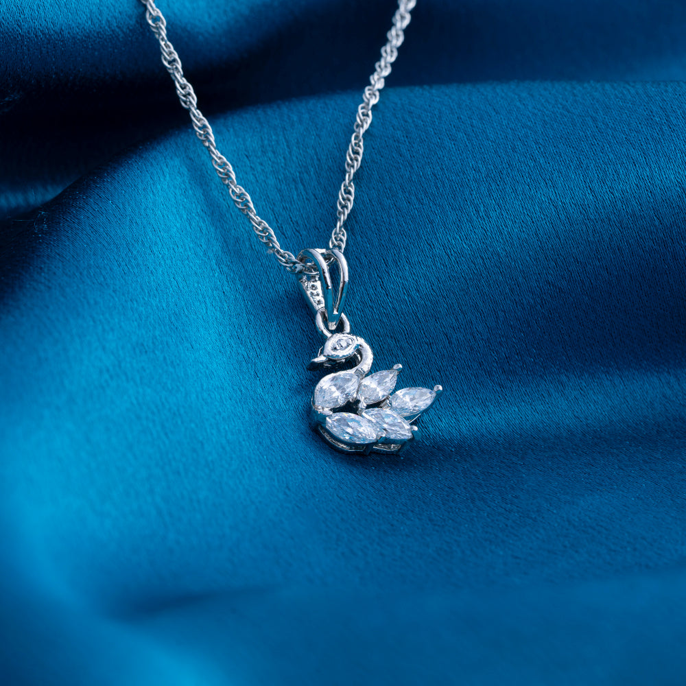 Reegalia PawPrint 925 Silver Pendant Necklace.