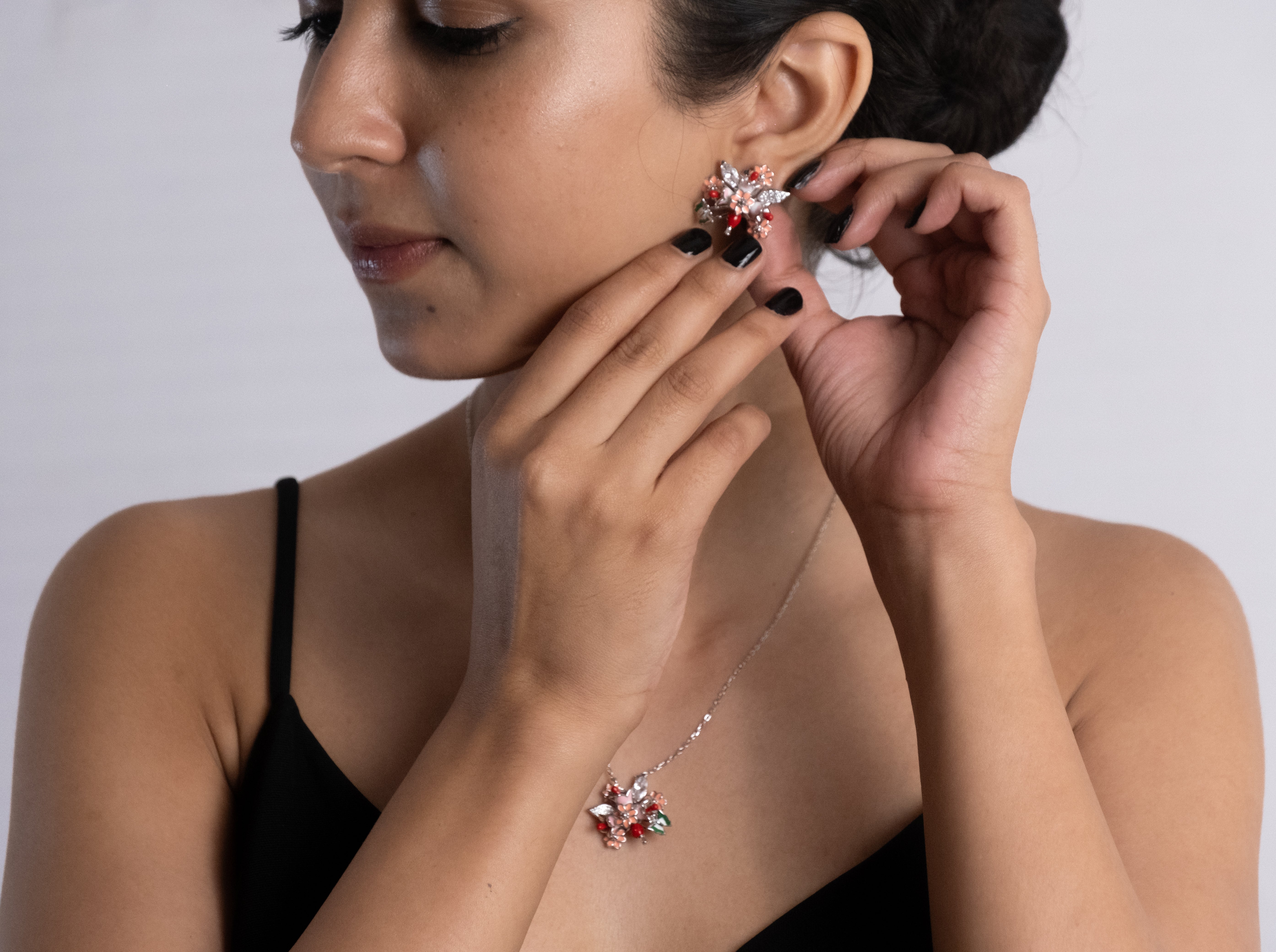 Reegalia Blossom Garden Set – 925 Silver Necklace & Earrings