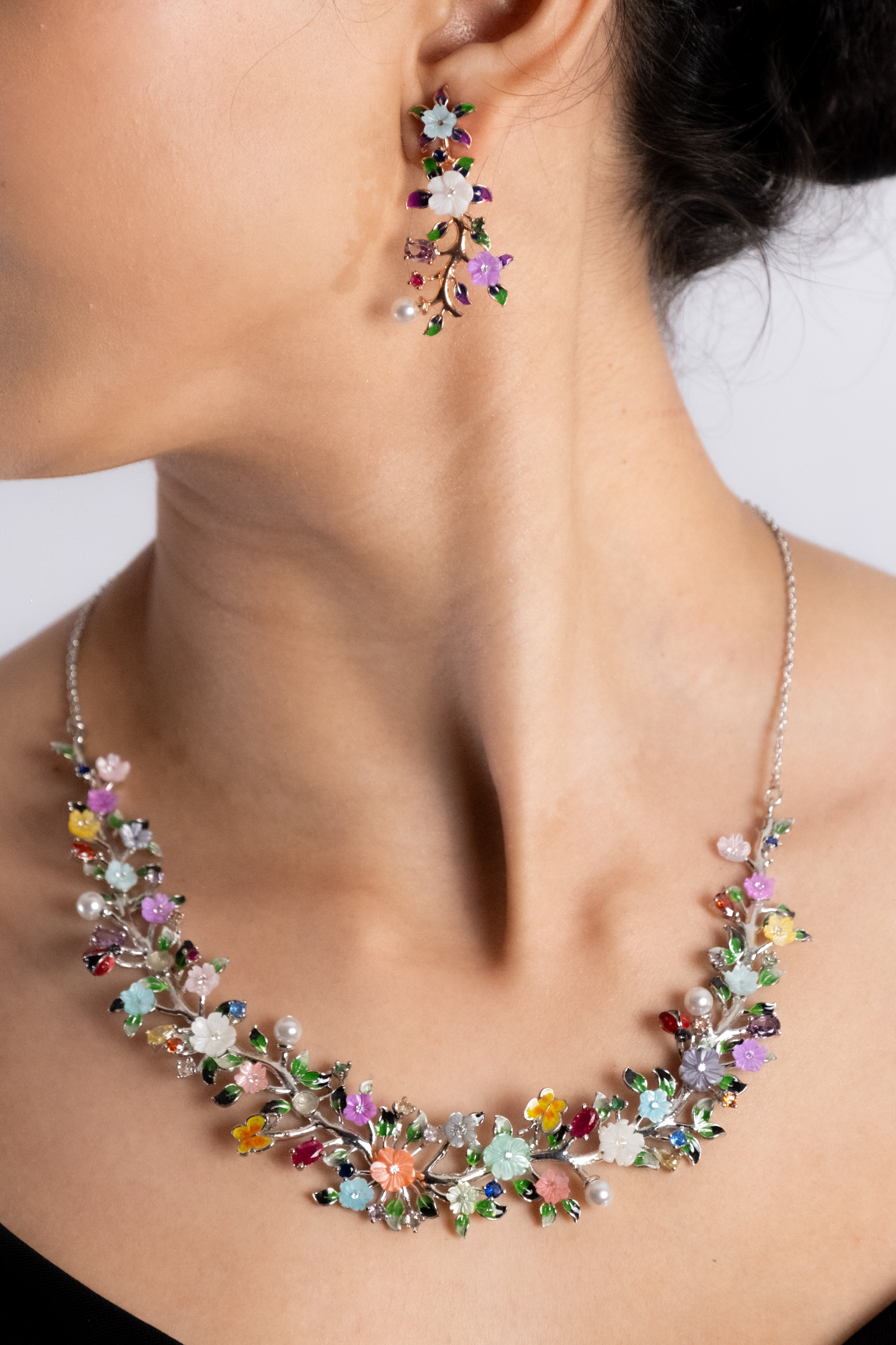 Reegalia Blooming Garden Enamel Necklace Set.