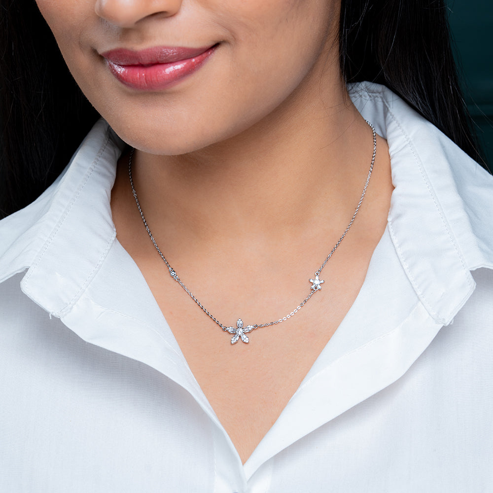 Reegalia Petal Glow 925 Silver Floral Pendant Necklace.