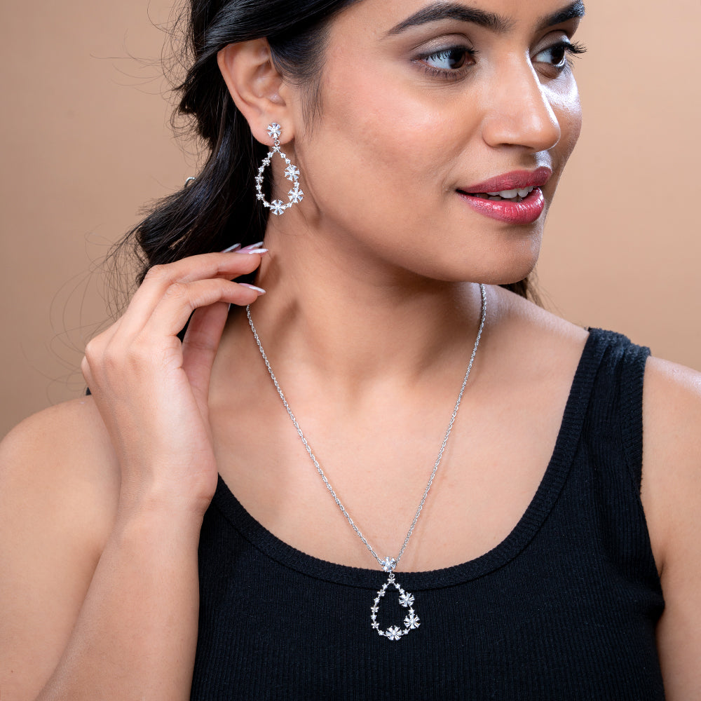 Reegalia Sterling Silver Floral Spark Drop Earrings Set.